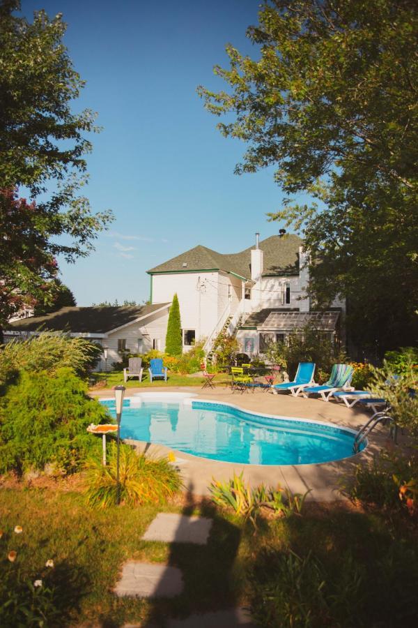 Auberge Incroyable Saint Adrien Экстерьер фото